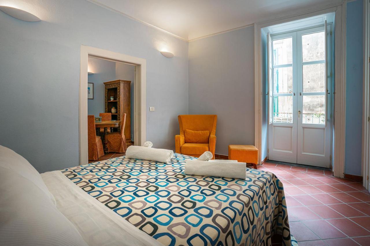 I Tre Balconi Di Via Roma Apartment Syracuse Eksteriør bilde
