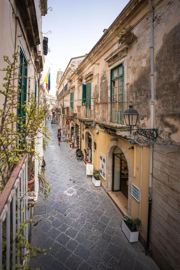 I Tre Balconi Di Via Roma Apartment Syracuse Eksteriør bilde